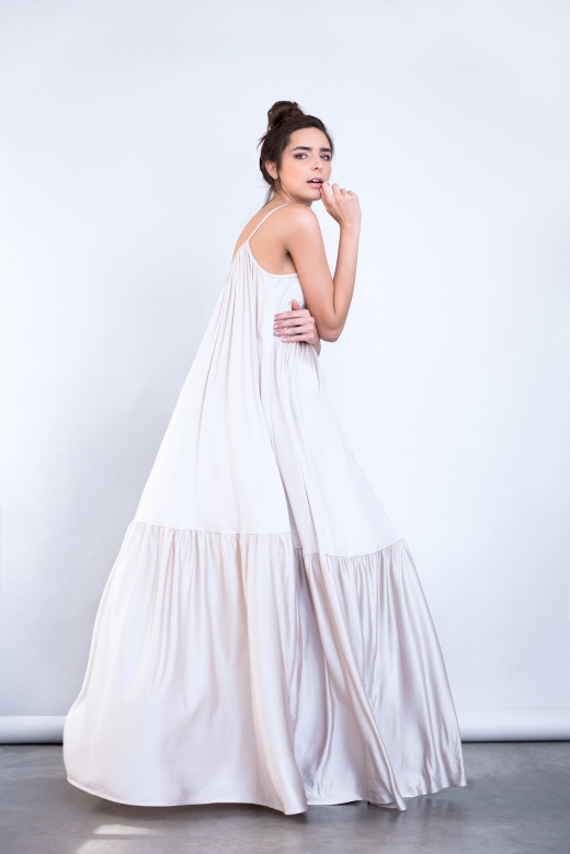 שמלת מקסי מבית המותג racheli fashion, 820 שח במקום 1200 שח, להשיג ביריד Unlimited Fashion (28-29.7), צלם BRUSHEL שמלת מקסי מבית המותג racheli fashion, 820 שח במקום 1200 שח, להשיג ביריד Unlimited Fashion (28-29.7), צלם BRUSHEL