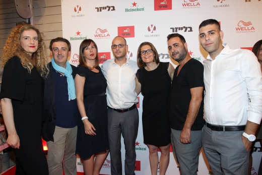 עופר טורג’מן, איתי דומב וסופי ברנזון עם בכירי וולה פרופשיונלס מחול. צילום- רפי דלויה עופר טורג’מן, איתי דומב וסופי ברנזון עם בכירי וולה פרופשיונלס מחול. צילום- רפי דלויה