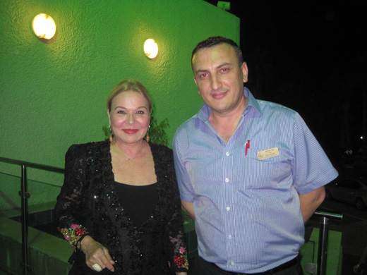 אלי אליאב עם יעל אבוקסיס. צילום: מיכל ללוש