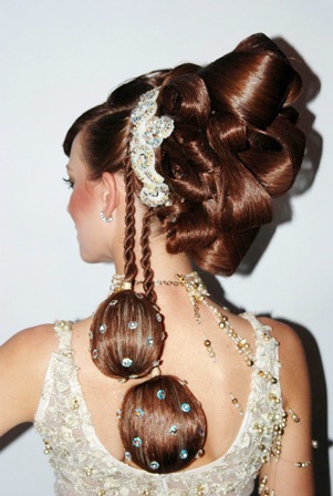 תסרוקת ערב - גיורא