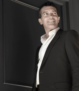 הסוד של אנטוניו בנדרס - THE SECRET BY ANTONIO BANDERAS