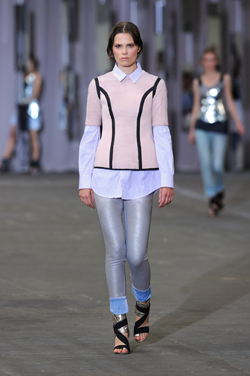 דיזל בלאק גולד בשבוע האופנה בניו יורק אביב-קיץ 2012